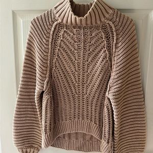 Free People sweater! Size small, smoke free home, worn once!!